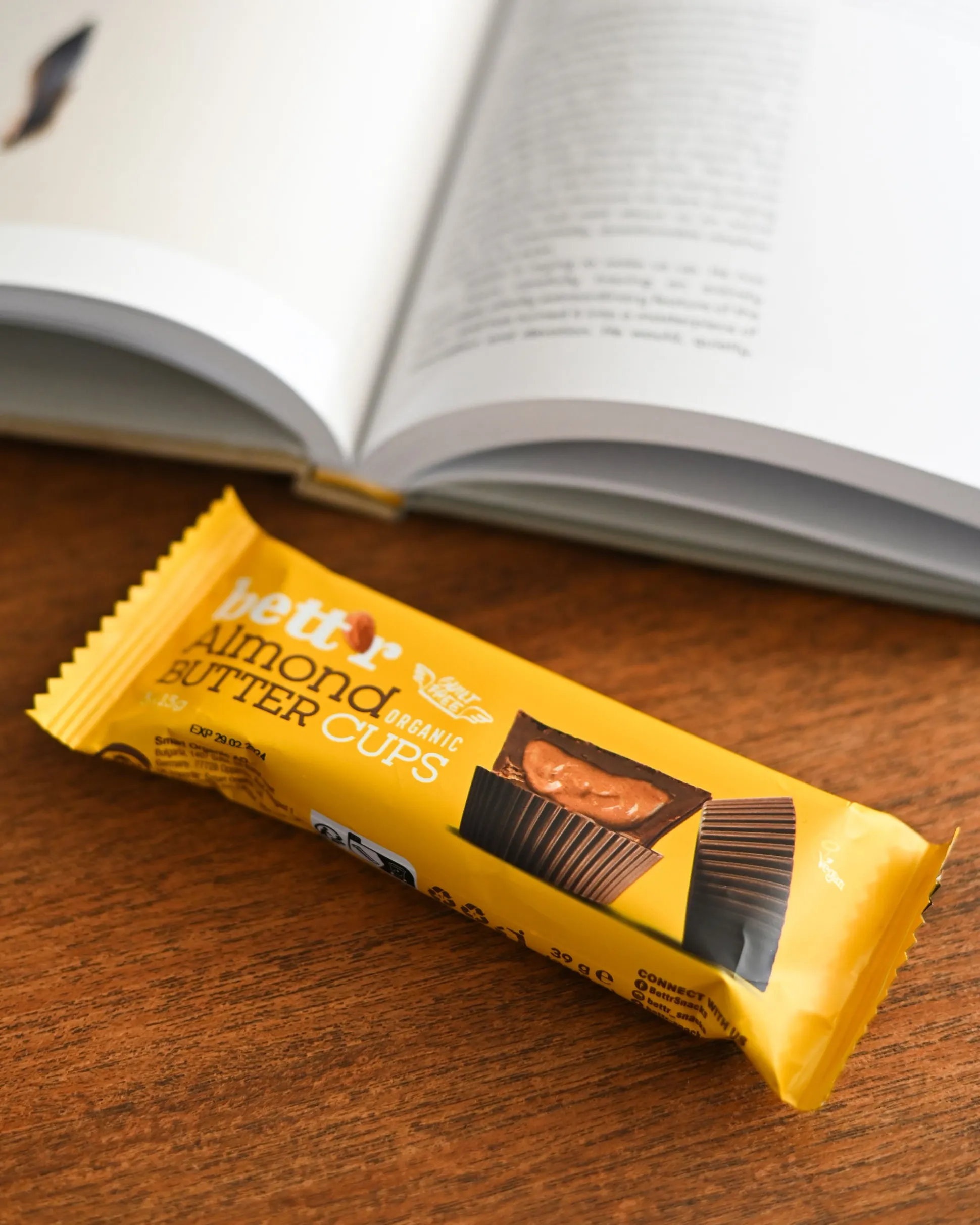 Bett’r Nut Butter Cups with Almond Cream 39g