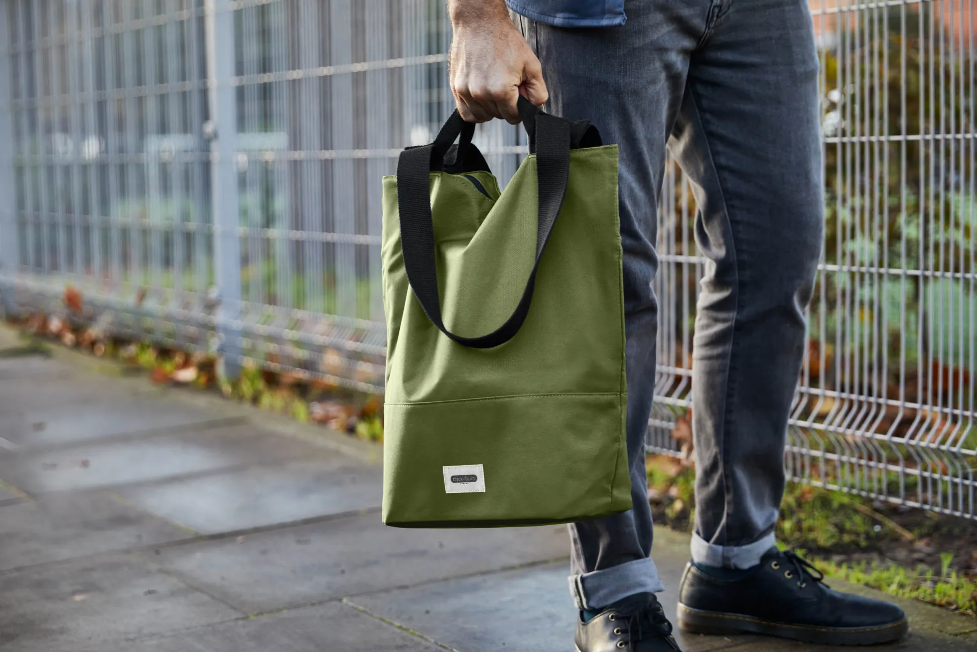 Black+Blum Insulated Tote Bag - Moss each