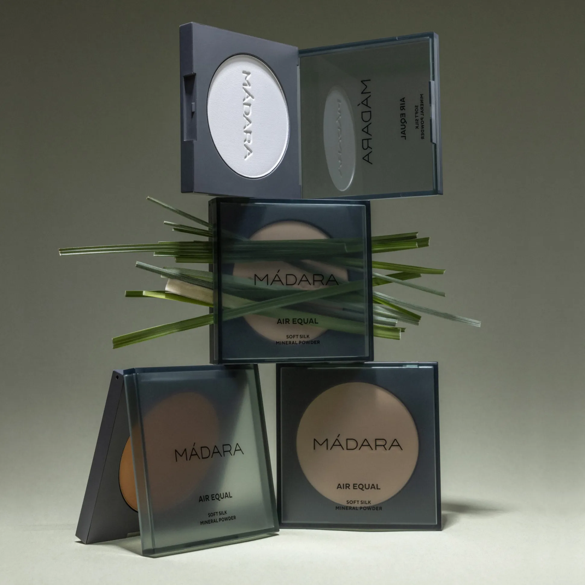 MADARA AIR EQUAL Soft Silk Mineral Powder, #2 BEIGE 9g
