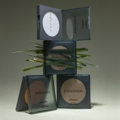 MADARA AIR EQUAL Soft Silk Mineral Powder, #1 FAIR 9g