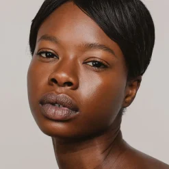 MADARA SKIN EQUAL Foundation, #90 CHESTNUT 30ml