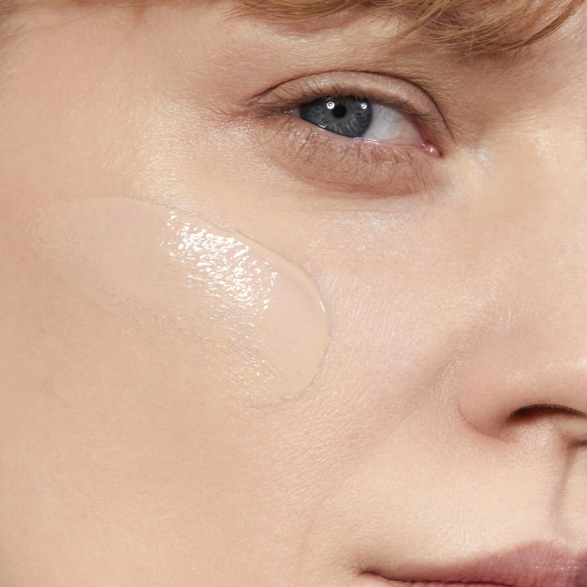 MADARA SKINONYM Semi-Matte Peptide Foundation, #15 STONE 30ml